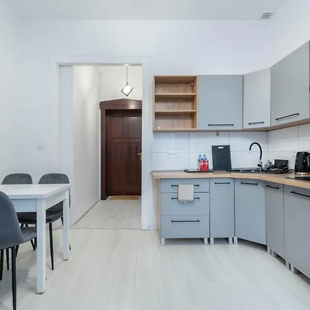 Azarentier1 Slowackiego Posen