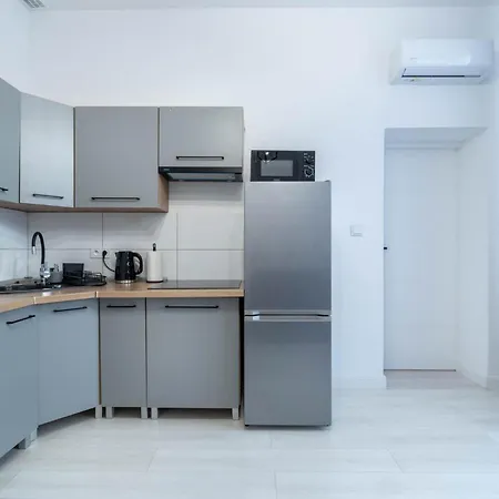 Azarentier1 Slowackiego Apartmán